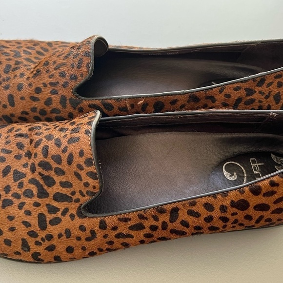 Women’s Dansko Leopard/Cheetah Slip On Olivia Style Size 9.5/10 - Picture 2 of 11
